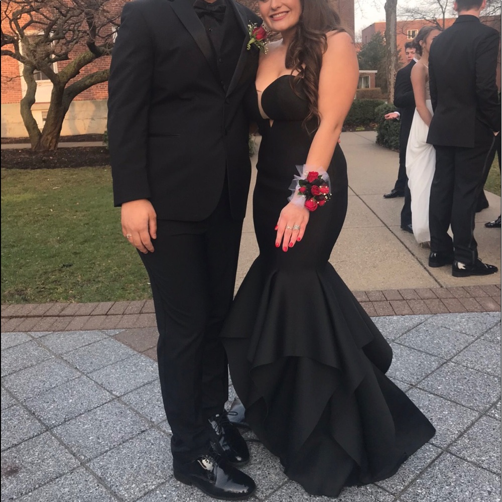 Black La Femme Prom Dress (open to offers!)